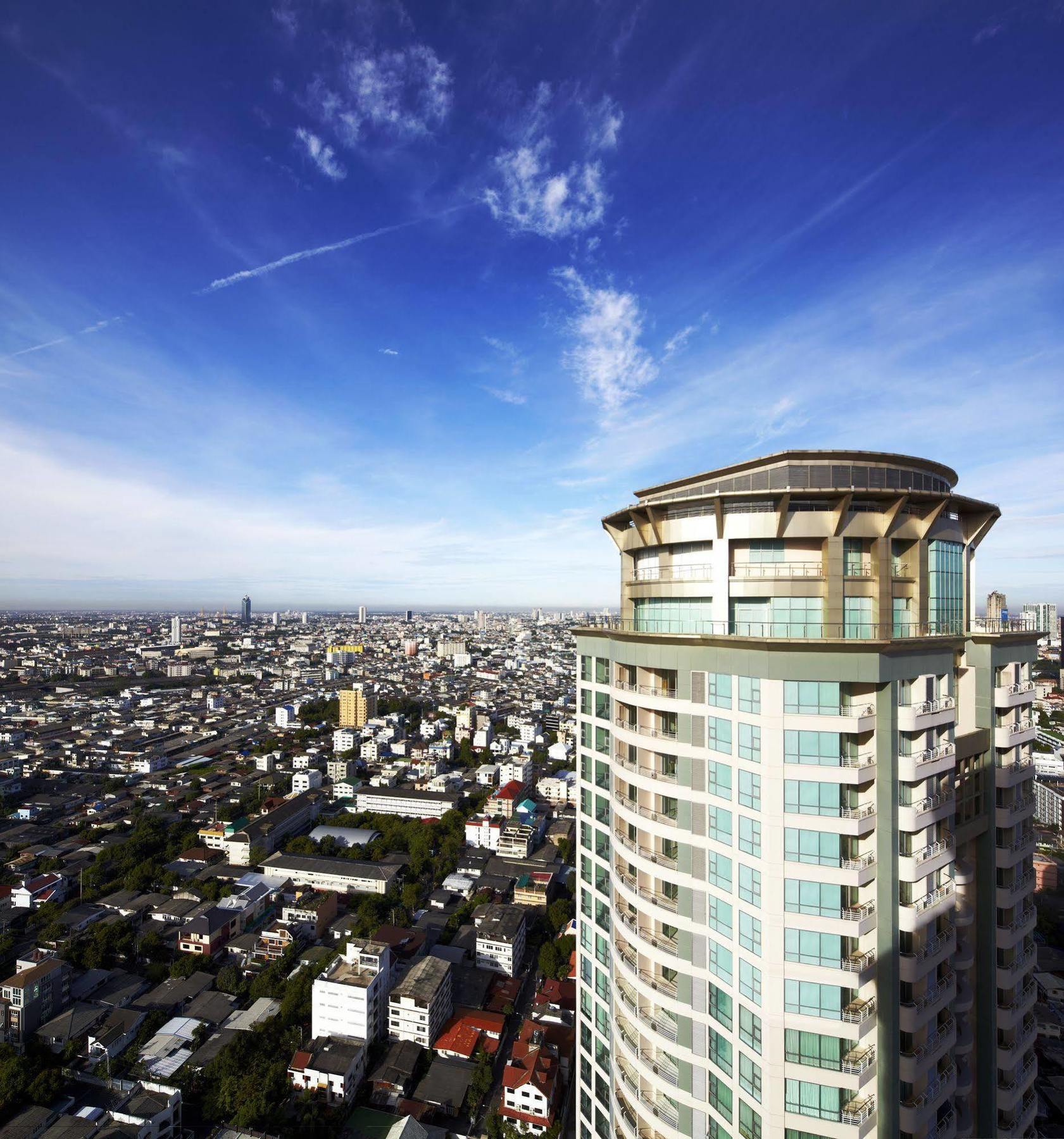 Oaks Bangkok Sathorn Aparthotel Esterno foto
